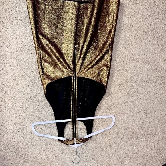 Alice + Olivia Harrison Flared Mini Dress Gold Metallic Size 2 - Picture 3 of 5